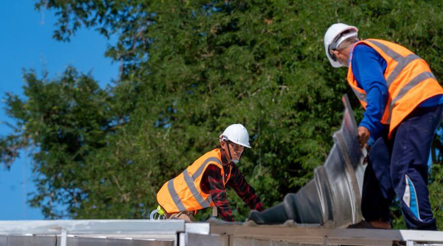 Roof repair in Corona, SD